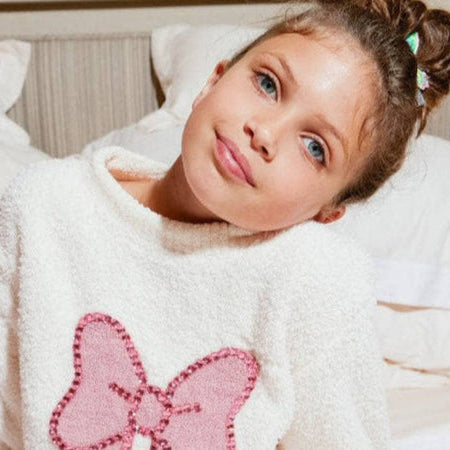 Model Wearing Lola & The Boys Big Bow Crystal Fuzzy Set