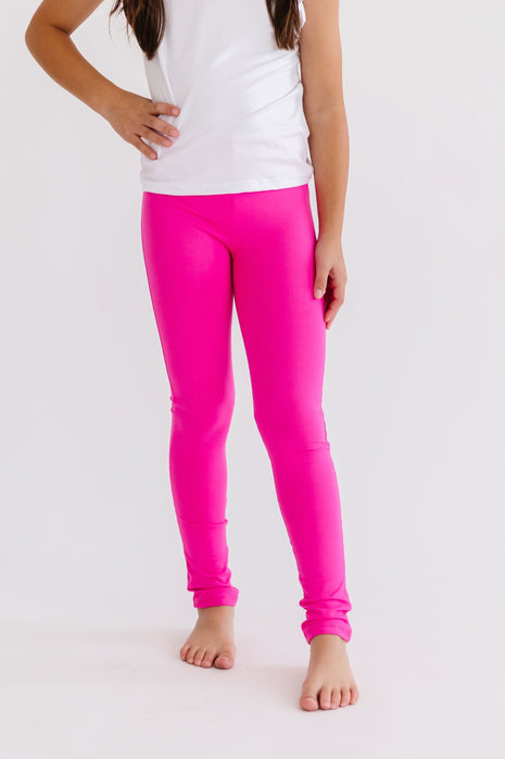 Model Wearing Mila & Rose Hot Pink Leggings 