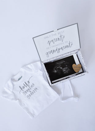 Baby Announcement for Grandparents Set