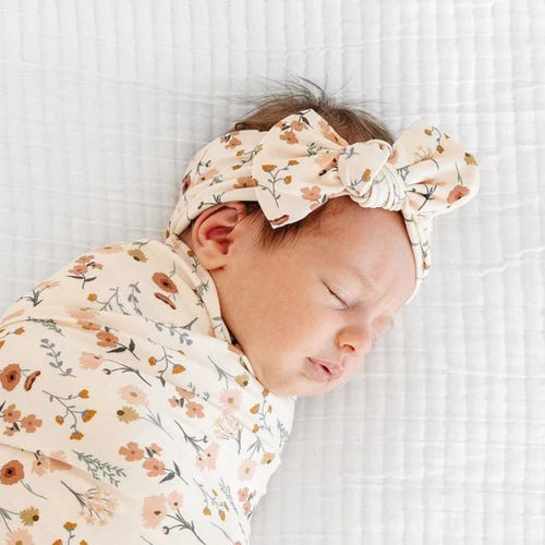 Model Wearing Lou Lou & Company Rachel Headband