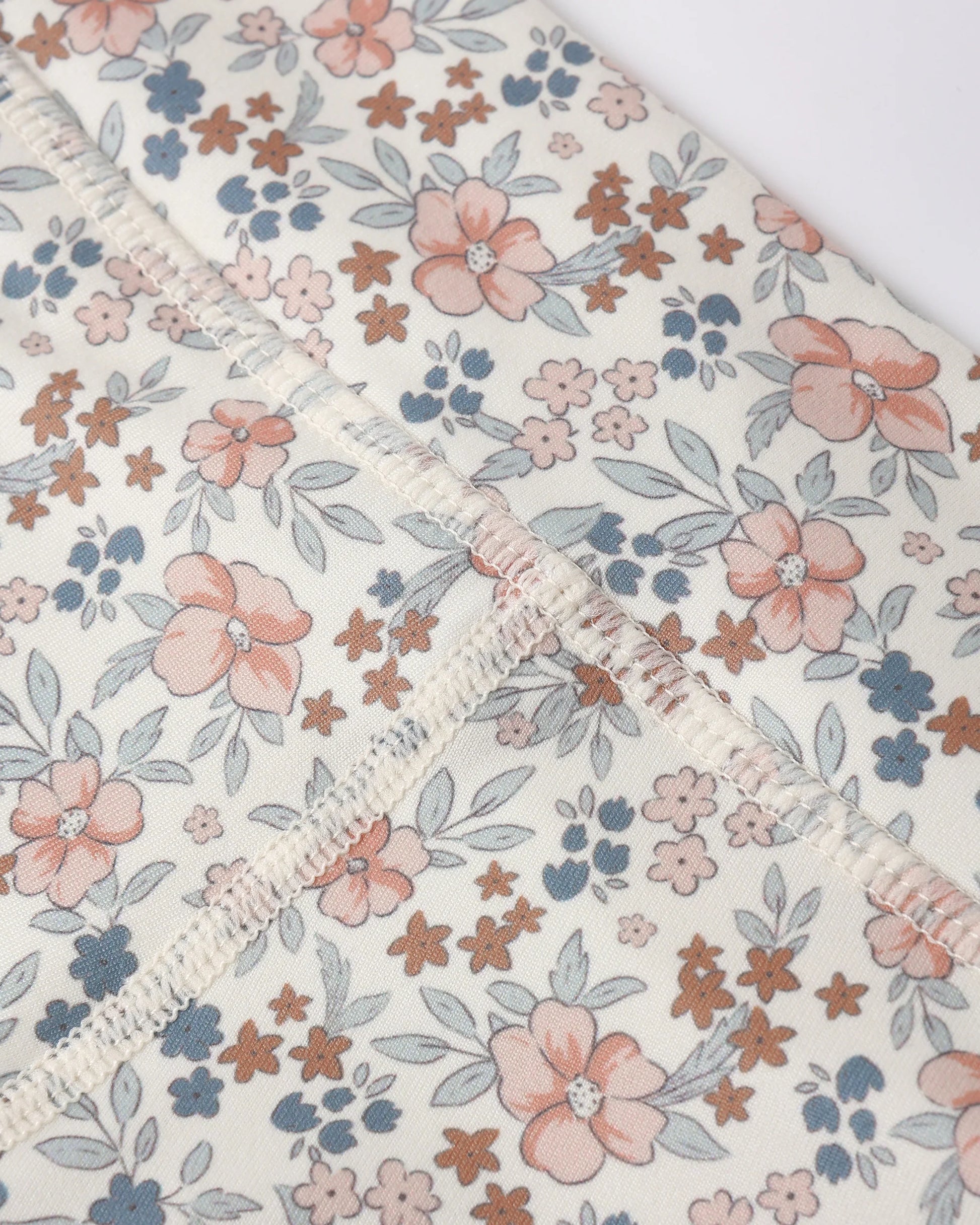 Rylee & Cru Shortie Short || Flower Field