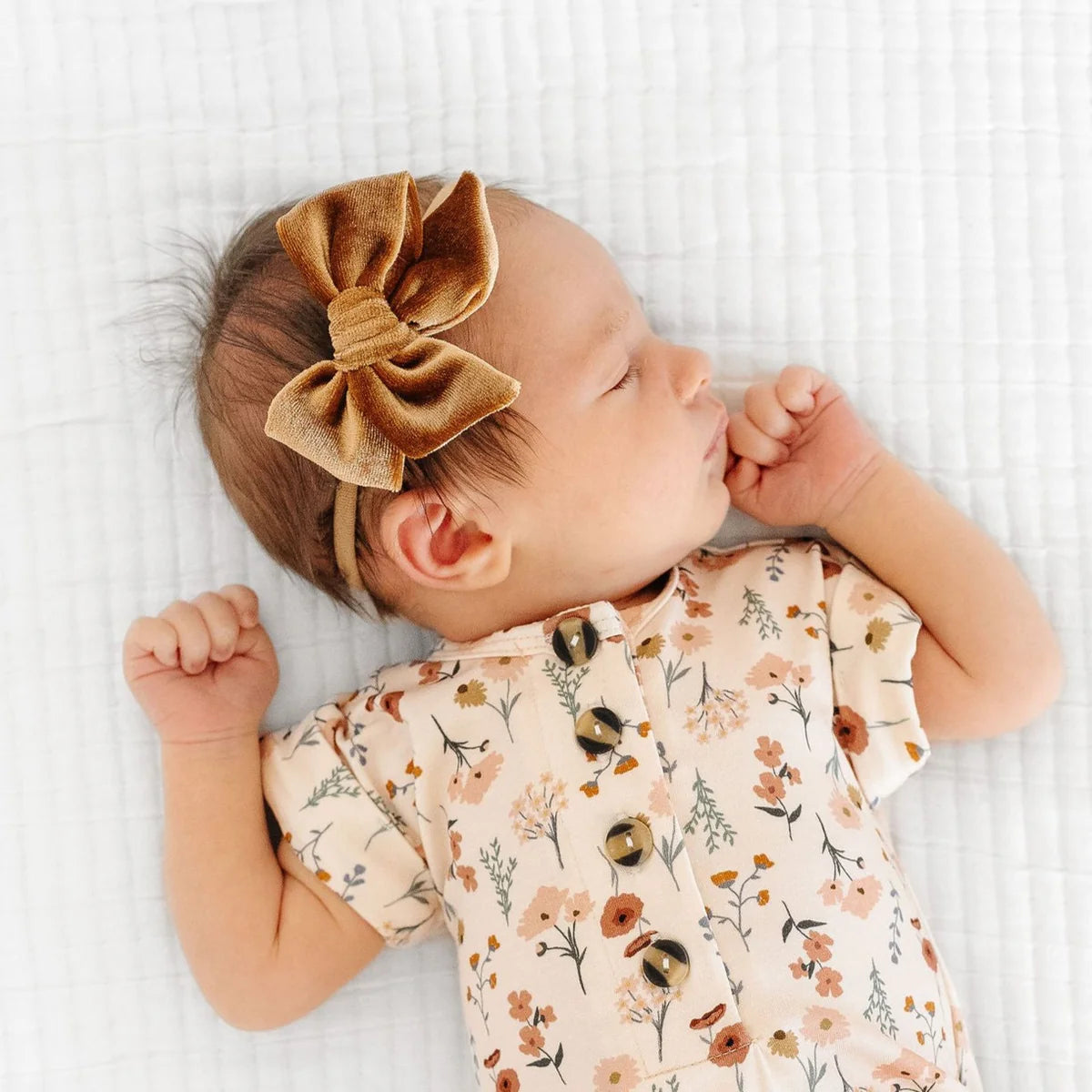 Model Wearing Lou Lou & Company Velvet Bow Headband - Cinnamon