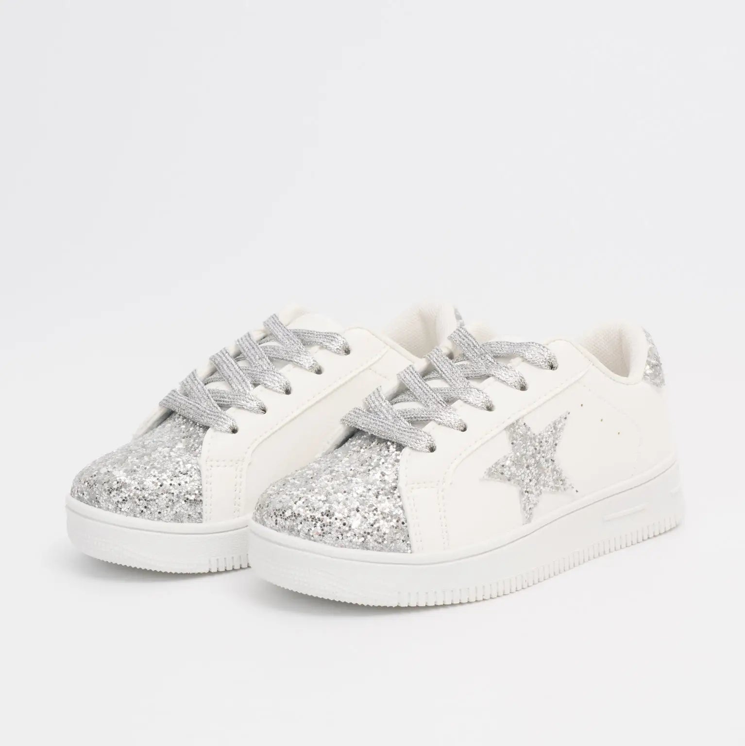 Marie Nicole Clothing Girls' Sparkle Star Sneaker - Silver Glitter