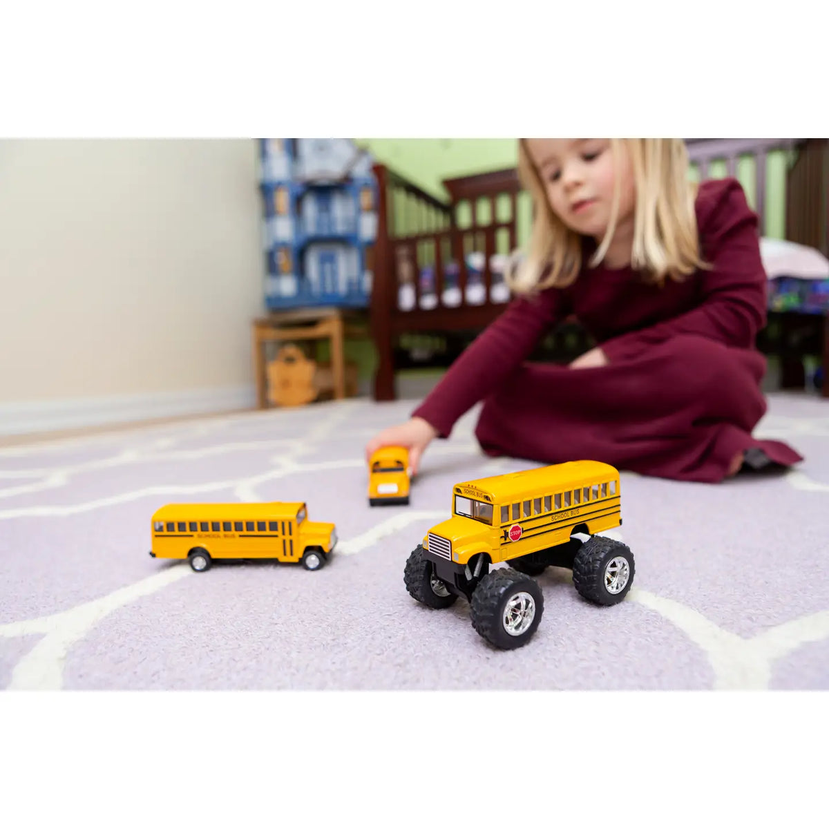 Modeling Playing with Toysmith Monster School Bus, Pull Back Action, Die-Cast