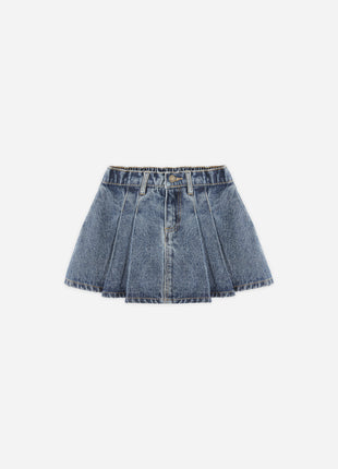 Rylee + Cru Pleated Denim Skirt || Indigo Denim