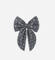 Oversized Bow || Heart Ditsy
