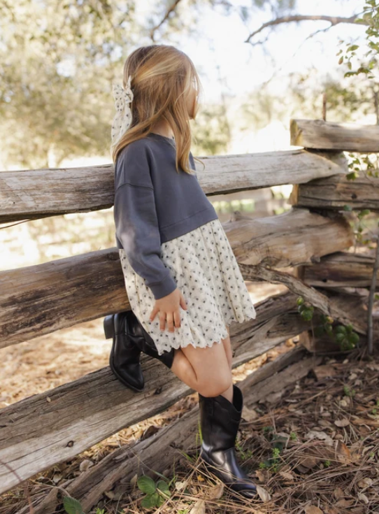 Sweatshirt Dress || Vintage Fleur