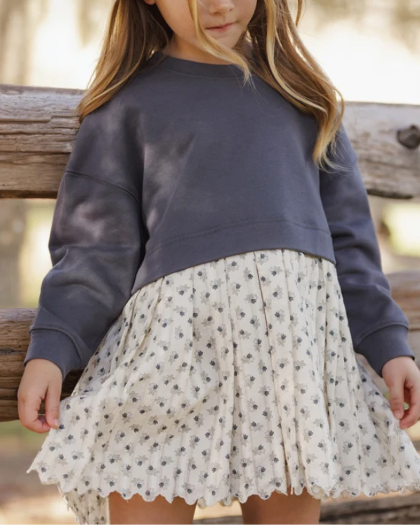 Sweatshirt Dress || Vintage Fleur