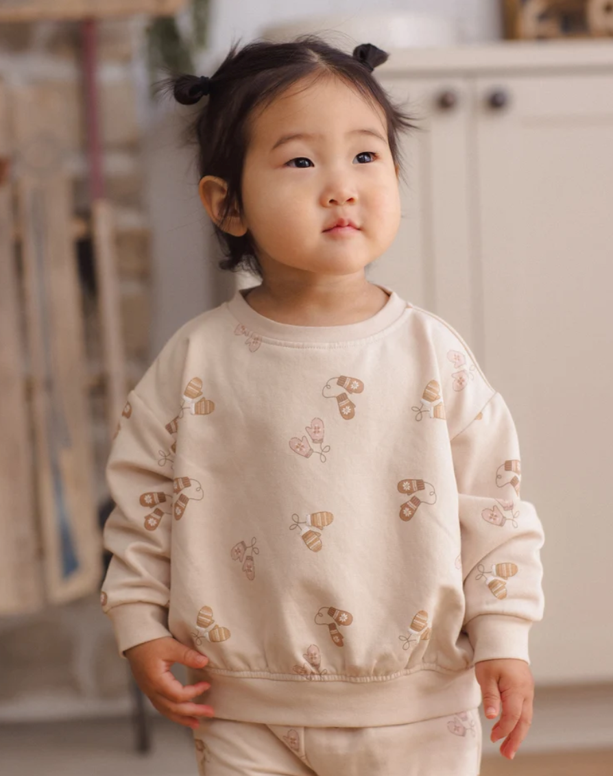 Relaxed Fleece Sweatshirt || Mittens
