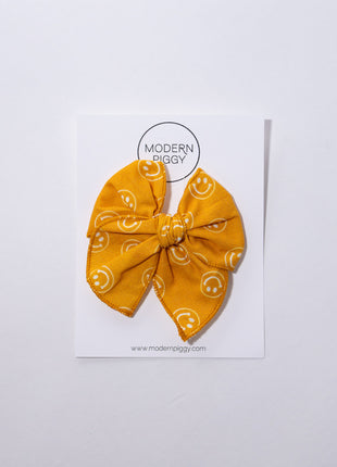 Be Happy Party Bow