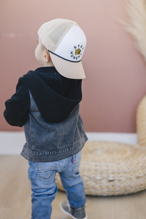 Model Wearing Cash & Co Stay Hungry Hat 