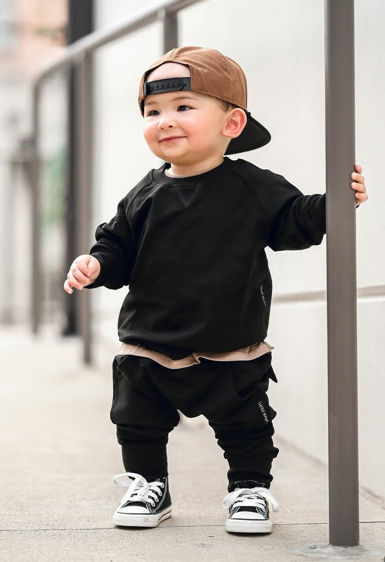 Model Wearing Little Bipsy Pullover - Black