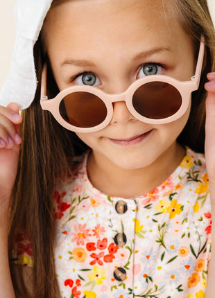 Model Wearing Lou Lou & Company Sunnies Blush 