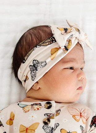 Model Wearing Lou Lou & Company Amelia Headband