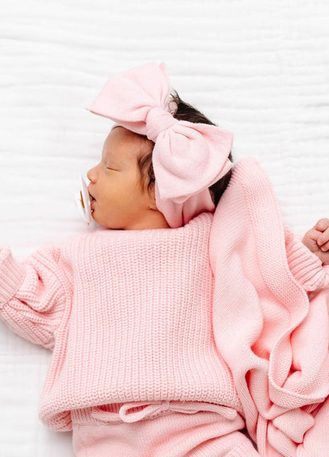 Model Wearing Lou Lou & Company Knit Headband - Blush