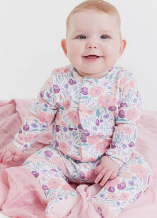 Model Wearing Magnetic Me Whistledon Magnetic Footie