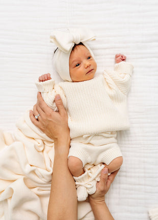 Model Wearing Lou Lou & Company Knit Headband - Ivory
