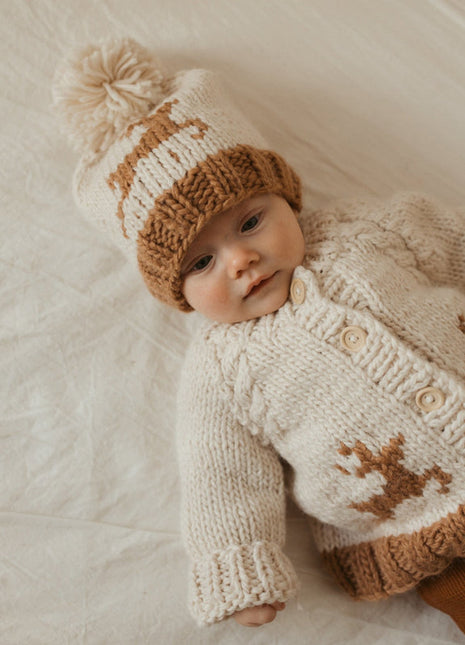 Model Wearing Huggalugs Oh Deer Beanie Hat