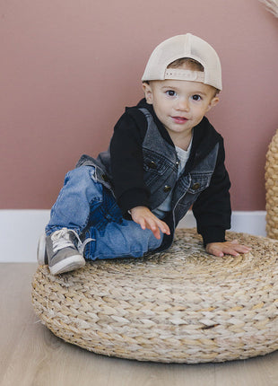 Model Wearing Cash & Co Stay Hungry Hat 