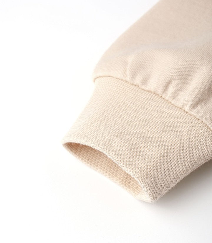 Quincy Mae Relaxed Fleece Sweatshirt || Magic Cat  Details 
