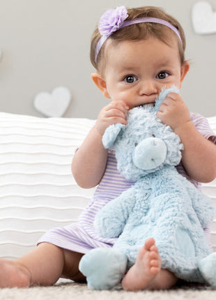 Model Using Demdaco Griffin Giraffe Rattle Blankie